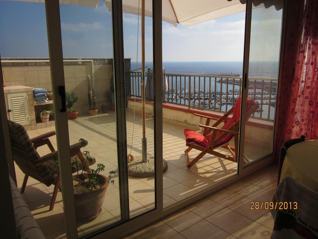 شقة Attico Con Vista Panoramica Sul Mare شاكا الغرفة الصورة